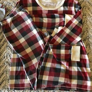 Woman’s Burt’s bees Christmas jams